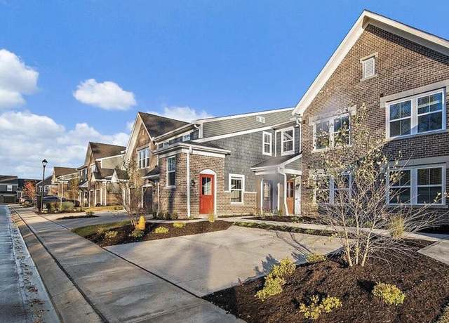 Property at 592 Foxhill Dr, Crescent Springs, KY 41017, 2 beds, 2 baths