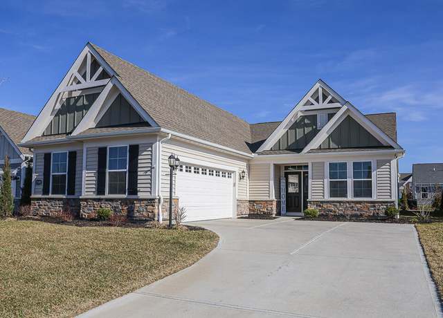 Property at 2300 Amici Dr, Fort Mitchell, KY 41017, 3 beds, 2 baths