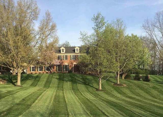 Property at 2253 Britt Dr, Hebron, KY 41048, 5 beds, 3.5 baths