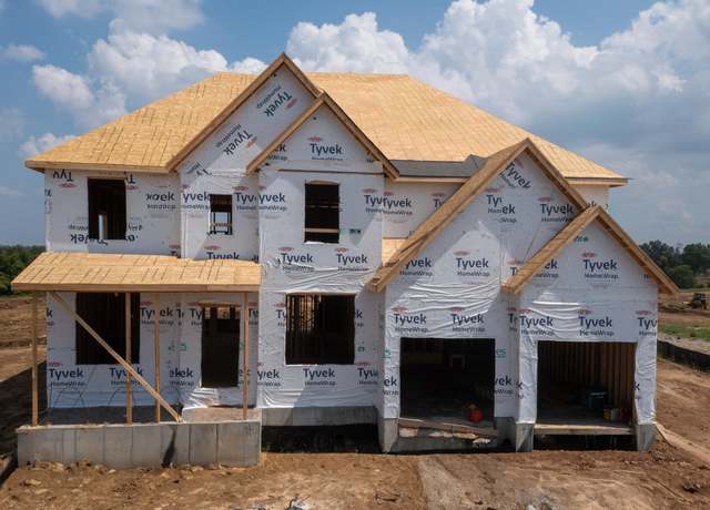 Property at 8784 Marais Dr, Union, KY 41091, 4 beds, 3.5 baths