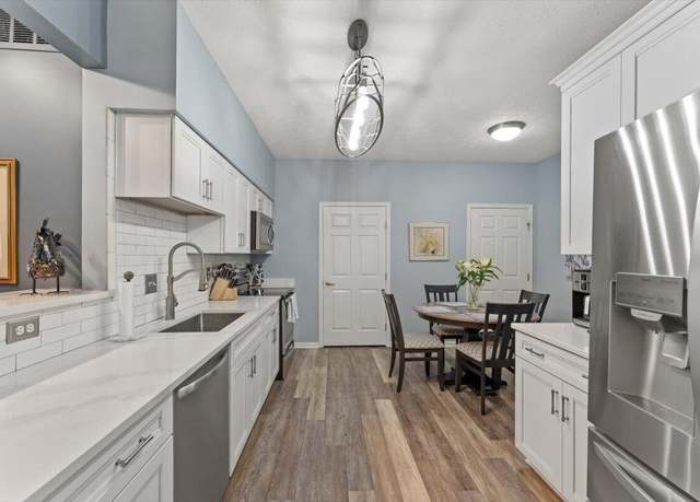 Property at 417 Ivy Ridge Dr, Cold Spring, KY 41076, 2 beds, 2 baths