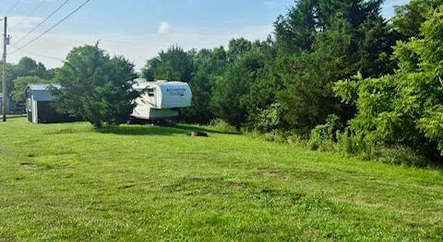 Photo of 424 Bracken Hill Dr, Falmouth, KY 41040