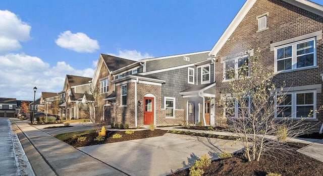Photo of 592 Foxhill Dr, Crescent Springs, KY 41017