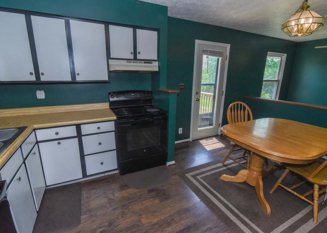 9 W Boesch Dr, Alexandria, KY 41001