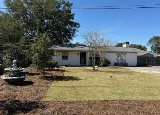 Property at 3 12th St, Shalimar, FL 32579, 3 beds, 2 baths