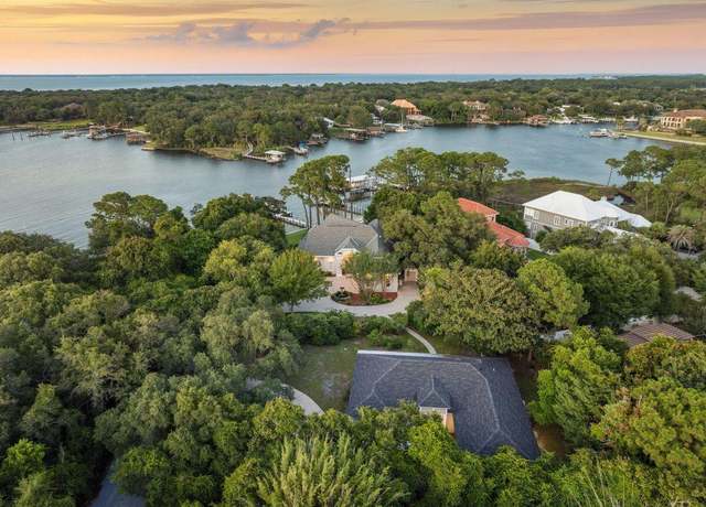 Property at 702 Beach Dr, Destin, FL 32541, 4 beds, 3.5 baths