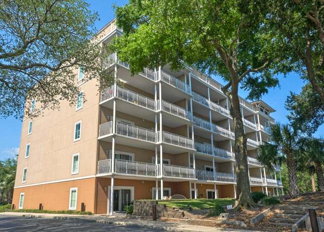 Property at 113 SE Brooks St #201, Fort Walton Beach, FL 32548, 3 beds, 3 baths