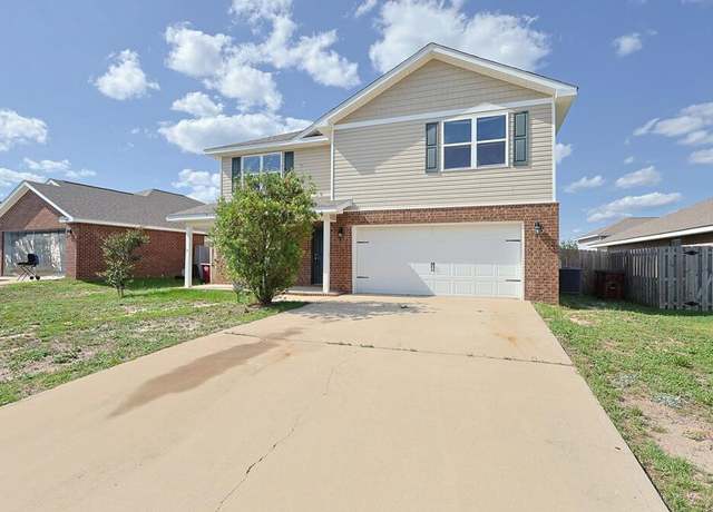 Property at 820 Moorhen Way, Crestview, FL 32539, 5 beds, 3 baths