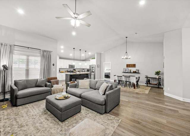 Property at 7438 Gordon Evans Rd, Navarre, FL 32566, 4 beds, 2 baths