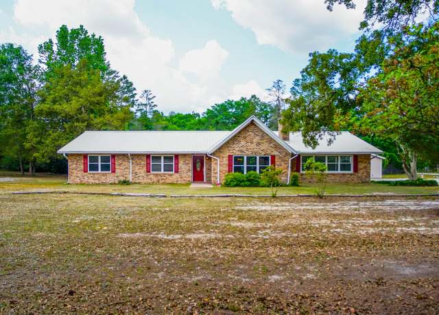 Property at 1097 Bob McCaskill Dr, FL 32433, 3 beds, 2 baths