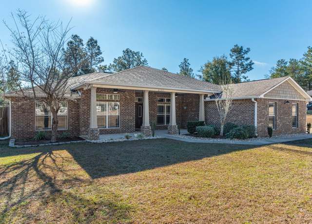 Property at 6527 Welannee Blvd, Laurel Hill, FL 32567, 4 beds, 3 baths