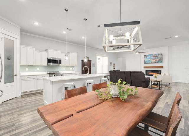 Property at 45 Breezeway Blvd, Santa Rosa Beach, FL 32459, 5 beds, 4 baths