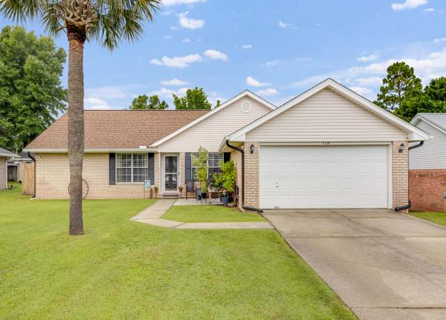 Property at 710 Majestic Prince Ct, Crestview, FL 32539, 3 beds, 2 baths