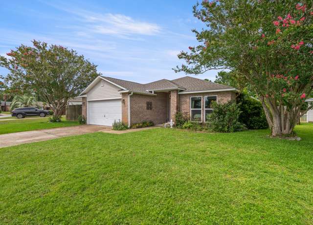 Property at 6318 Heronwalk Dr, Gulf Breeze, FL 32563, 3 beds, 2 baths
