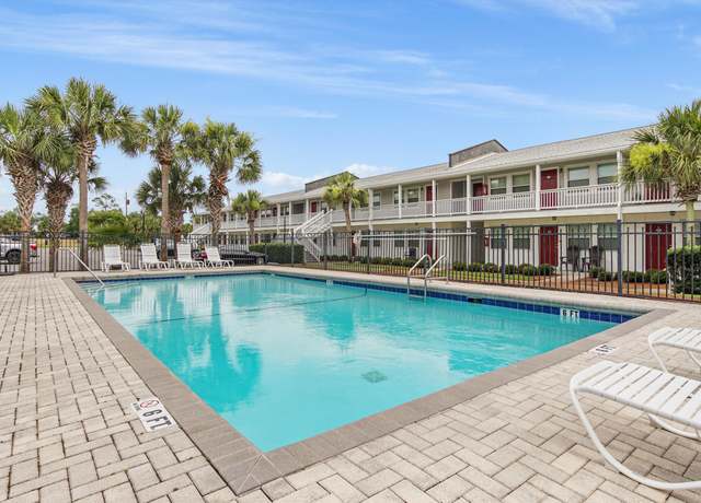 Property at 1301 Beck Ave Apt 41, Panama City, FL 32401, 2 beds, 1 bath