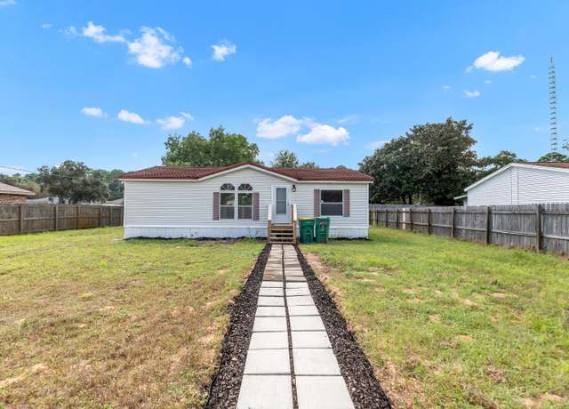 Property at 244 Paschel Ave, Mary Esther, FL 32569, 2 beds, 2 baths