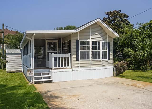 Property at 15 E Bradley St #9, Miramar Beach, FL 32550, 1 bed, 1 bath