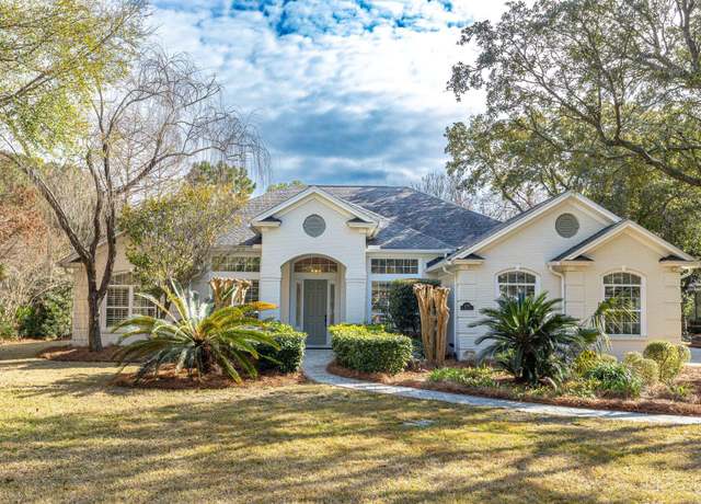 Property at 4399 Old Bayou Trl, Destin, FL 32541, 5 beds, 3 baths