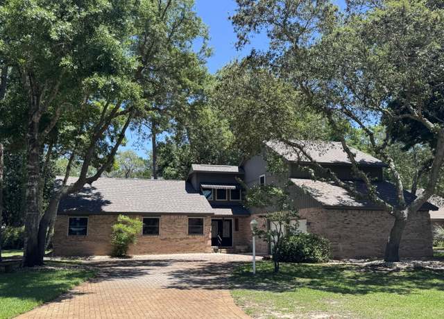 Property at 1217 Windward Cr Cir, Niceville, FL 32578, 4 beds, 2.5 baths