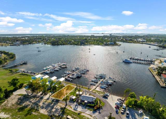 Property at 327 Abbie Rd, Panama City, FL 32401