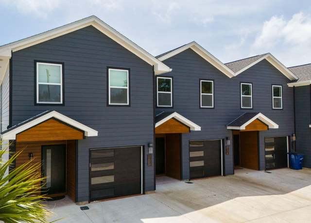Property at 2509 W 11th St, Panama City, FL 32401, 3 beds, 2.5 baths