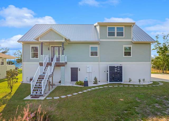 Property at 12634 Piercy Rd, Panama City, FL 32404, 4 beds, 4 baths
