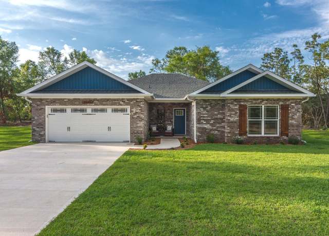 Property at 5800 Block Oakcrest Dr, Crestview, FL 32539, 4 beds, 2.5 baths