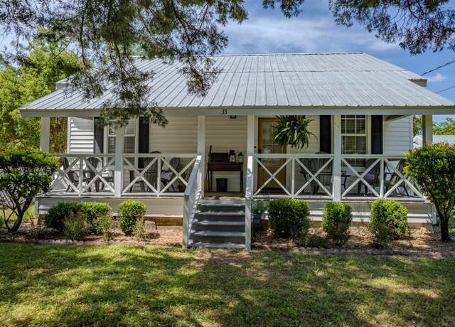 Property at 33 Arcadia Ave, FL 32435, 2 beds, 1 bath