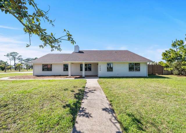 Property at 1506 Monument Ave, Port St. Joe, FL 32456, 4 beds, 3 baths