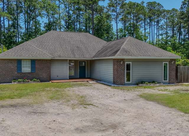 Property at 241 Mullet Dr, Freeport, FL 32439, 3 beds, 3 baths