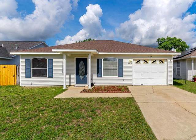 Property at 942 John Wayne Cir, Fort Walton Beach, FL 32547, 3 beds, 2 baths