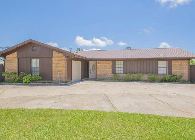 Property at 6820 Cherry St, Panama City, FL 32404, 3 beds, 2 baths