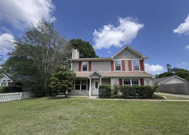 Property at 9750 Bobwhite Way, Pensacola, FL 32514, 4 beds, 2.5 baths