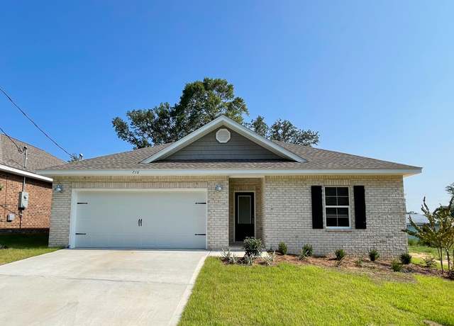 Property at 715 Mckinney St, Niceville, FL 32578, 3 beds, 2 baths
