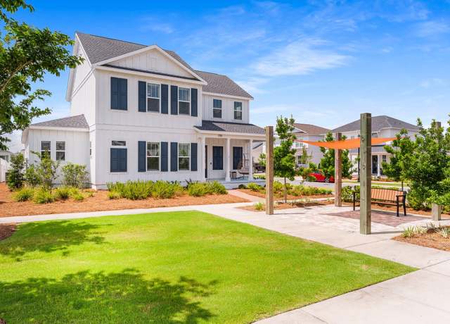 Property at 1701 Sweet Pea Ct, Panama City, FL 32405, 5 beds, 4 baths