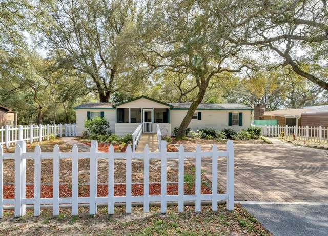 Property at 70 Boundary Line Rd, Freeport, FL 32439, 3 beds, 2 baths