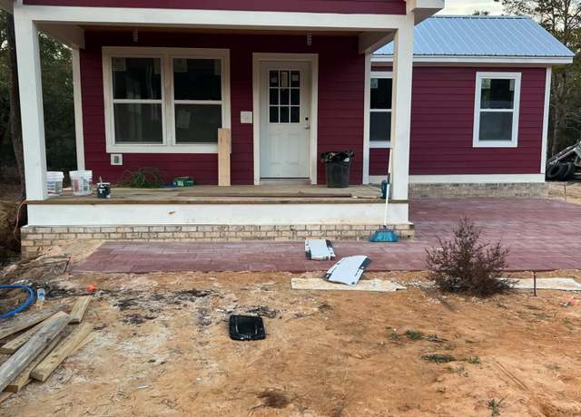 Property at 107 E Juniper Ave, FL 32433, 4 beds, 3 baths
