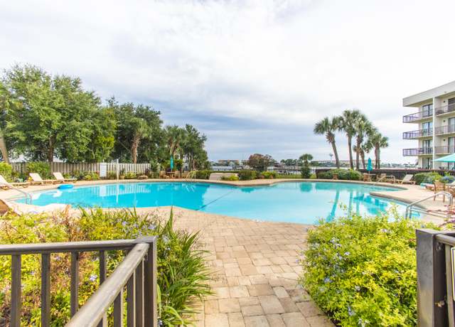 Property at 214 Miracle Strip Pkwy Unit B111, Fort Walton Beach, FL 32548, 1 bath