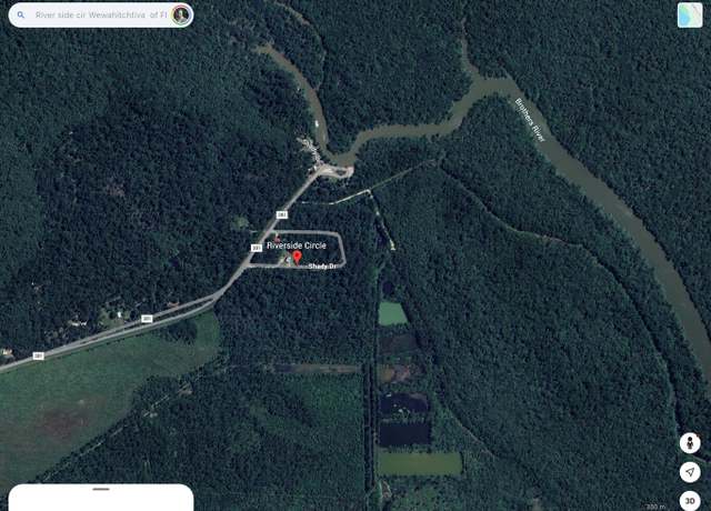 Property at 354 Riverside Cir, Wewahitchka, FL 32465