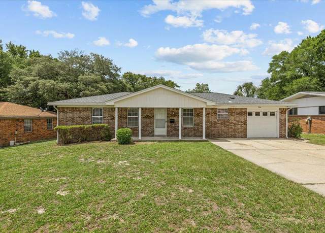 Property at 306 Mcewen Dr, Niceville, FL 32578, 3 beds, 2 baths