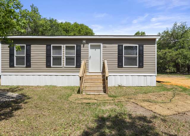 Property at 225 Squirrel Haven Rd, Mary Esther, FL 32569, 3 beds, 3 baths