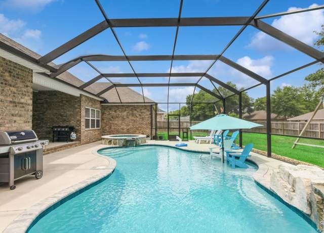Property at 5343 Wyndell Cir, Crestview, FL 32539, 4 beds, 2.5 baths
