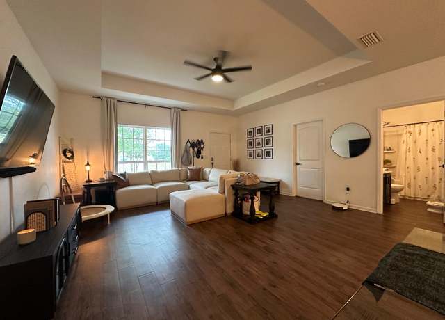 Property at 69 Lilly Bell Ln, Freeport, FL 32439, 3 beds, 2 baths