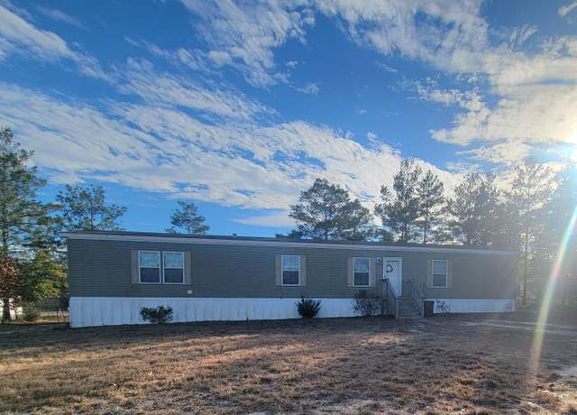 Property at 284 E Iris Ln, FL 32433, 3 beds, 2 baths