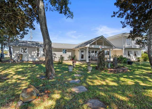 Property at 1491 W Highway 98, Mary Esther, FL 32569, 4 beds, 3 baths