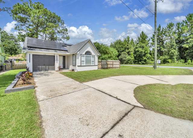 Property at 1198 Saddle Creek Dr, Fort Walton Beach, FL 32547, 3 beds, 2 baths