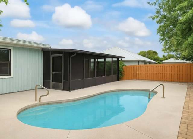 Property at 240 W W Lorraine Dr Dr, Mary Esther, FL 32569, 4 beds, 2 baths