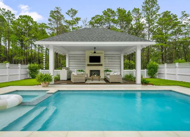 Property at 133 E Firethorn Cir, Inlet Beach, FL 32461, 5 beds, 4.5 baths