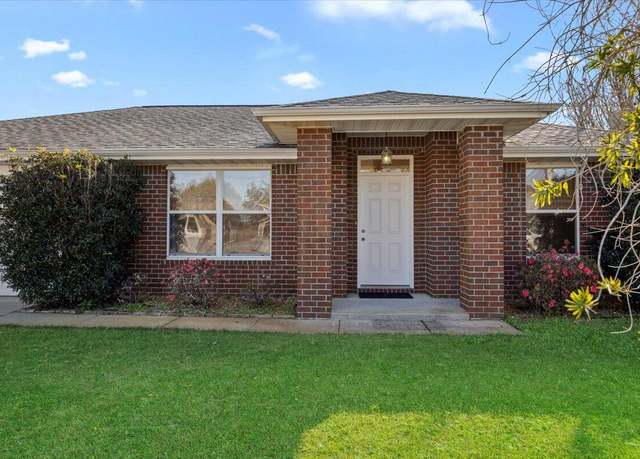 Property at 4361 Martha Ct, Gulf Breeze, FL 32562, 3 beds, 2 baths