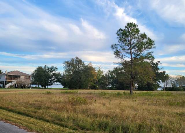 Property at 0 Austin Dr, Milton, FL 32583